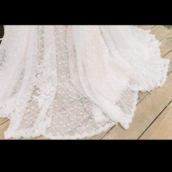 Wedding dress -oleg cassini - Picture 4 of 5